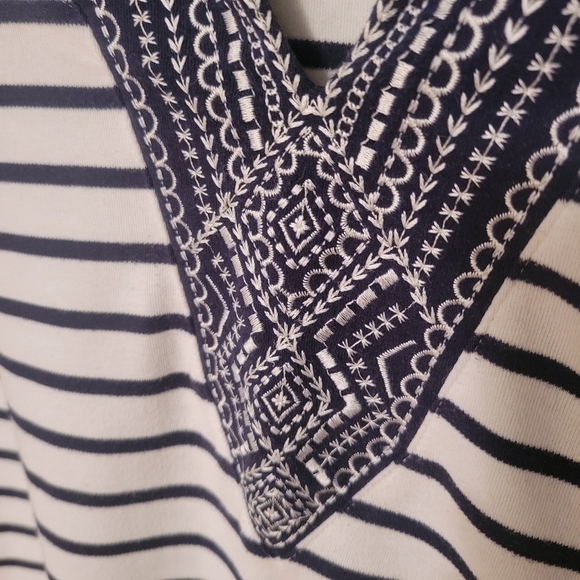 Draper's and Damon's Shirt - Picture 4 of 5